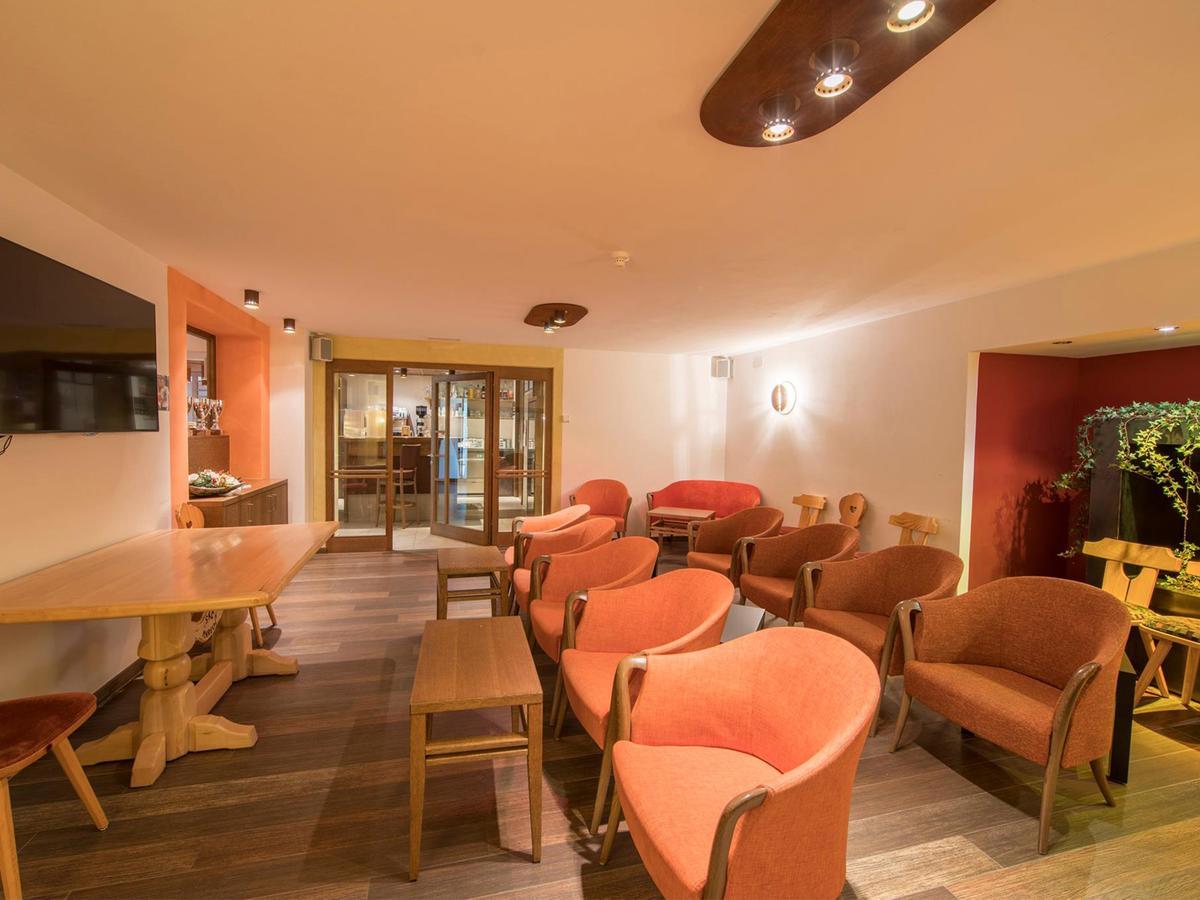Riposo Al Bosco-Waldruhe Hotell San Vigilio Di Marebbe Eksteriør bilde