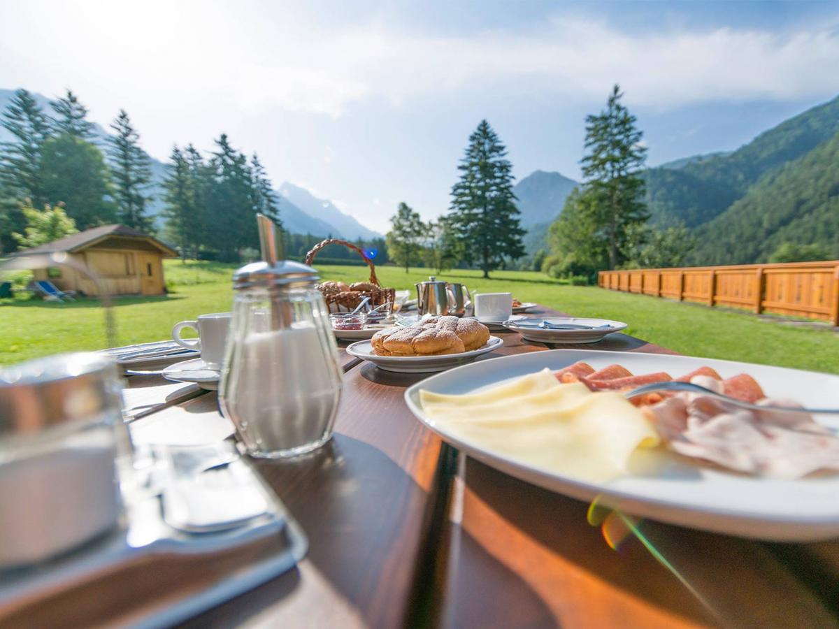 Riposo Al Bosco-Waldruhe Hotell San Vigilio Di Marebbe Eksteriør bilde