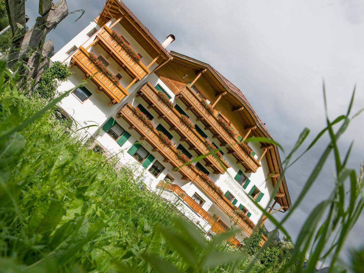 Riposo Al Bosco-Waldruhe Hotell San Vigilio Di Marebbe Eksteriør bilde