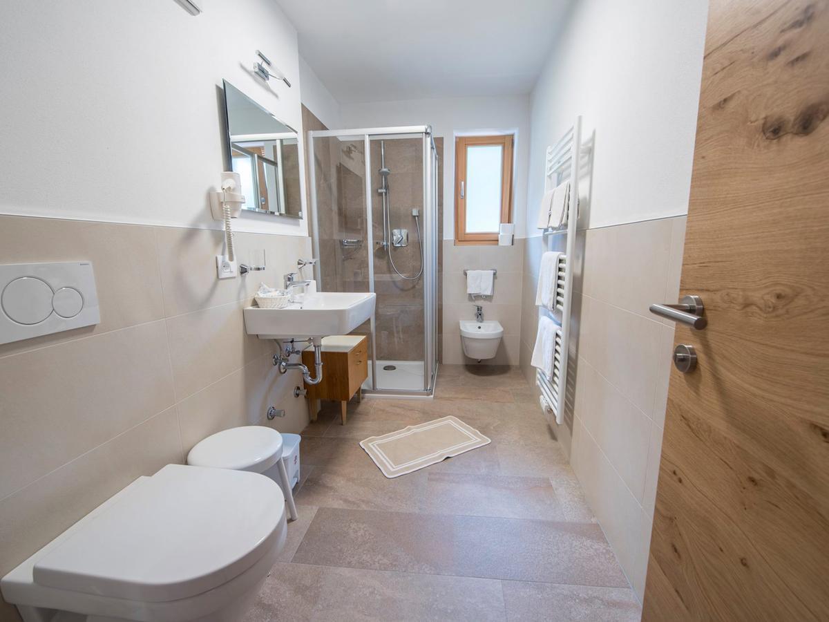 Riposo Al Bosco-Waldruhe Hotell San Vigilio Di Marebbe Eksteriør bilde