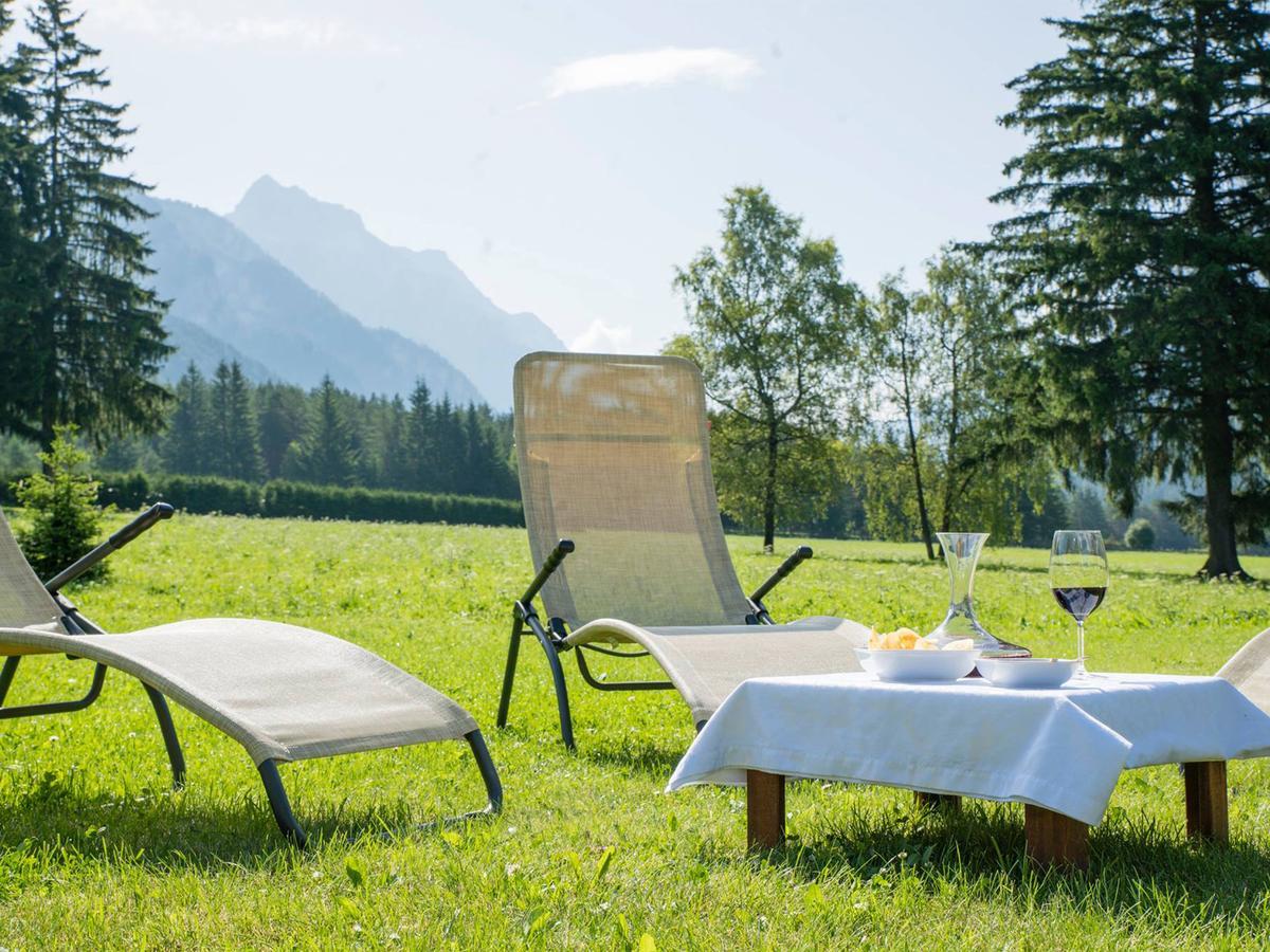 Riposo Al Bosco-Waldruhe Hotell San Vigilio Di Marebbe Eksteriør bilde