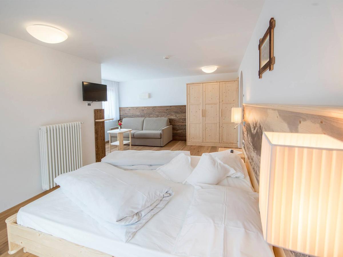 Riposo Al Bosco-Waldruhe Hotell San Vigilio Di Marebbe Eksteriør bilde