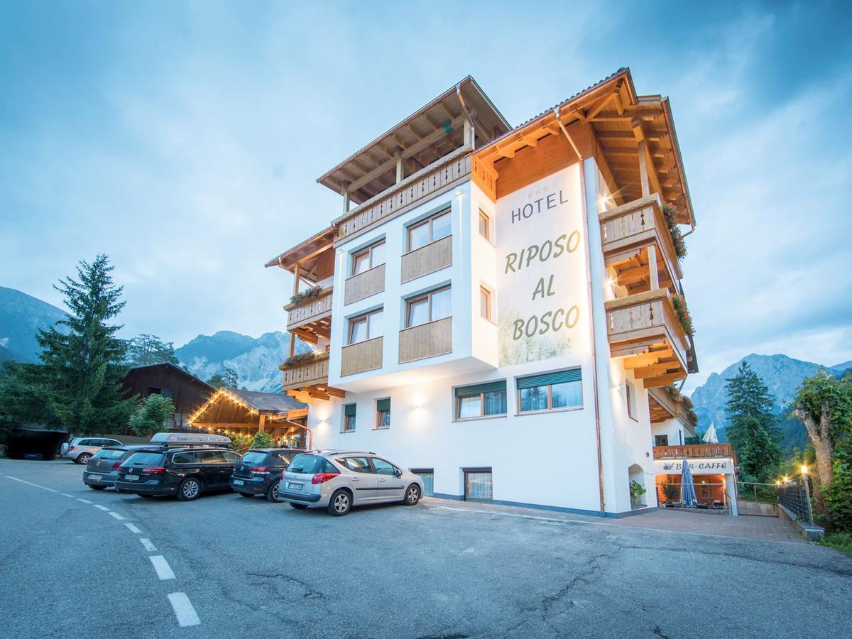 Riposo Al Bosco-Waldruhe Hotell San Vigilio Di Marebbe Eksteriør bilde